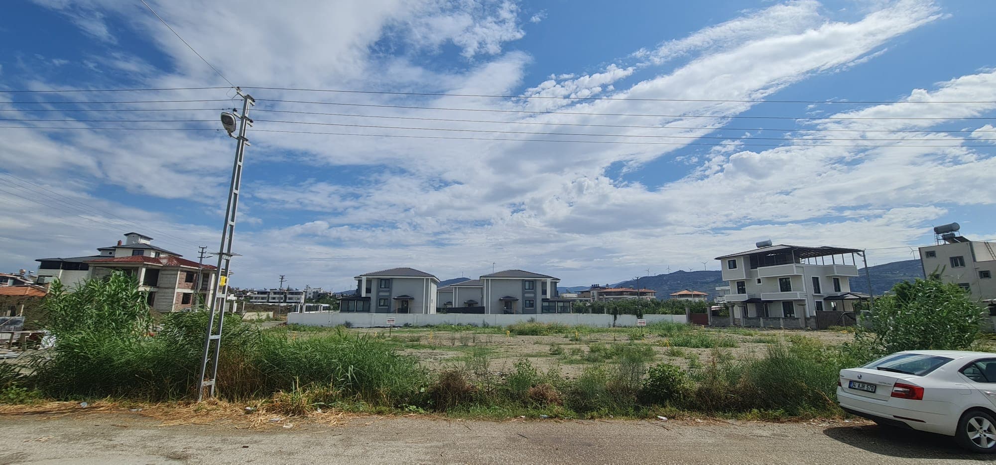 Yeni Mahalle'de Çevre Yoluna 150mt Mesafede Parseller