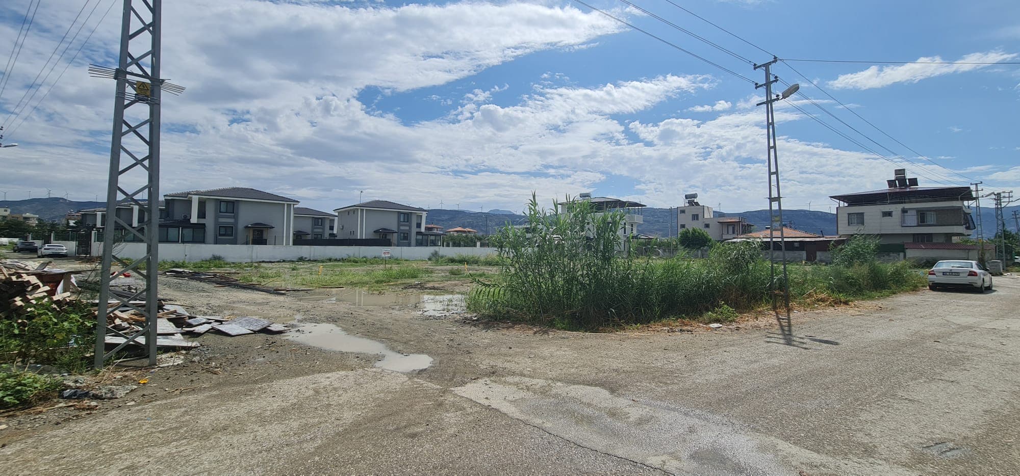 Yeni Mahalle'de Çevre Yoluna 150mt Mesafede Parseller